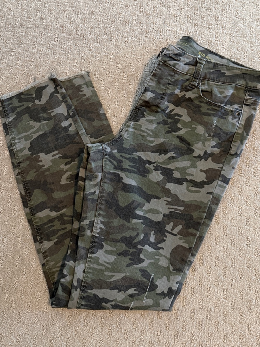 True Craft Women’s Camo Skinny Jeans - Olive & Dark Green
